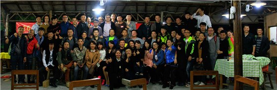 铜门厂“铜盟荟”设计师合影 铜门厂“铜盟荟”设计师合影