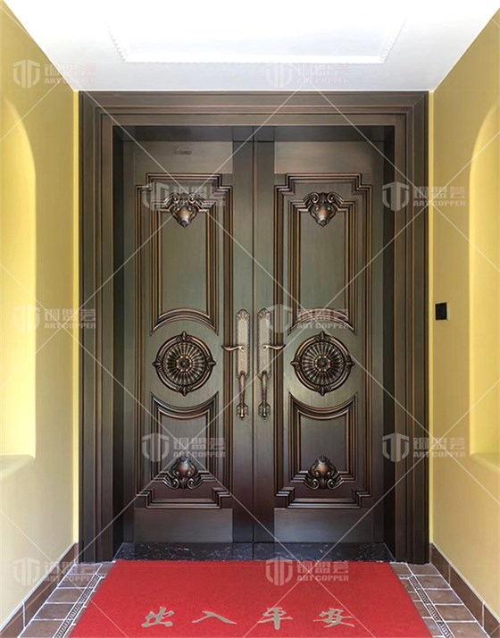 别墅双开铜门实景_铜盟荟铜门 别墅双开铜门实景_铜盟荟铜门