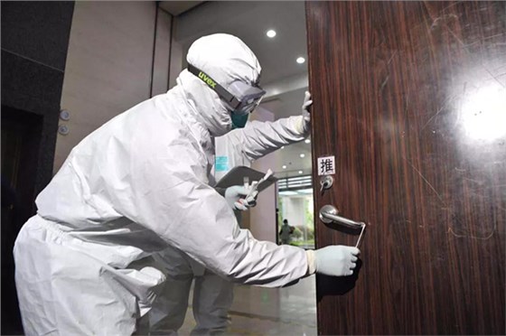 防盗门把手上检测出新冠病毒，入户铜门清洁不可忽视！