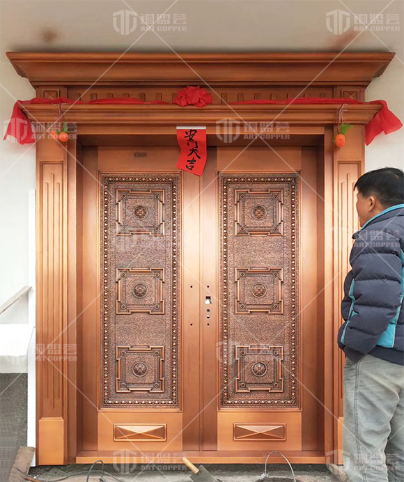 别墅双开铜门实景案例_别墅双开安装图片