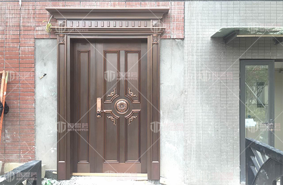 别墅铜门实景案例_子母铜门现场图片_铜盟荟铜门