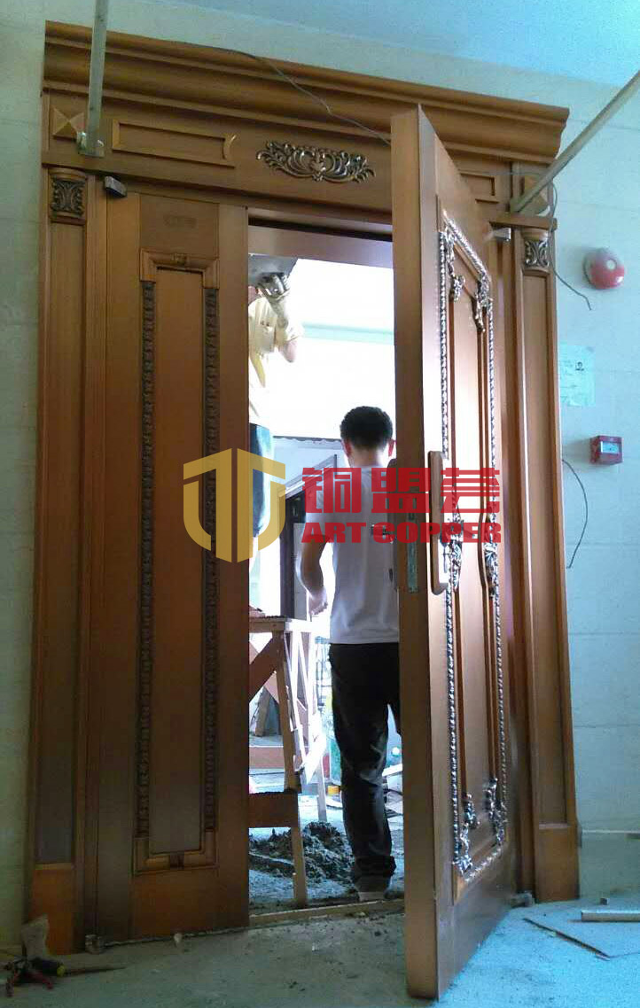 铜门安装案例_铜盟荟