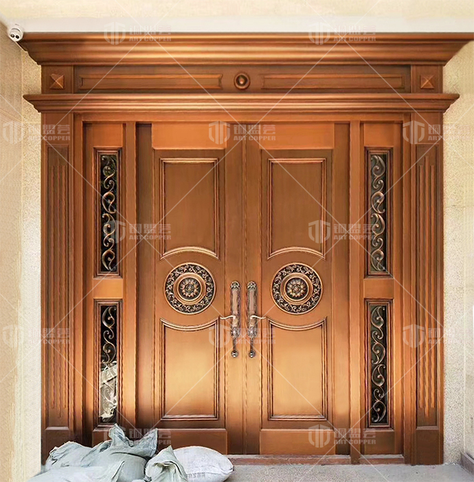 别墅双开铜门安装_双开铜门实景照片 别墅双开铜门安装_双开铜门实景照片