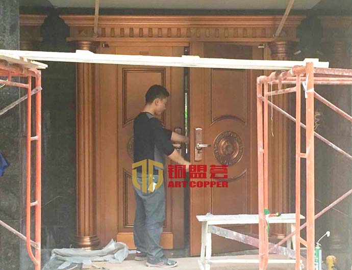 铜门安装案例_铜盟荟