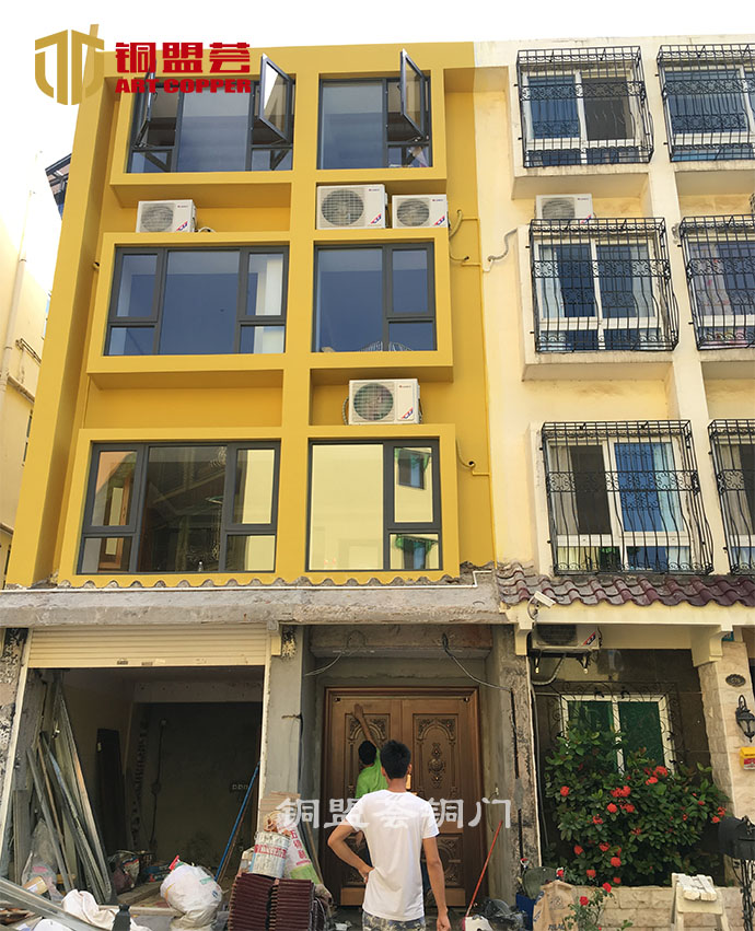 月亮湾山庄_深圳铜门