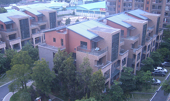 别墅双开铜门安装实景案例,非宁静无以致远